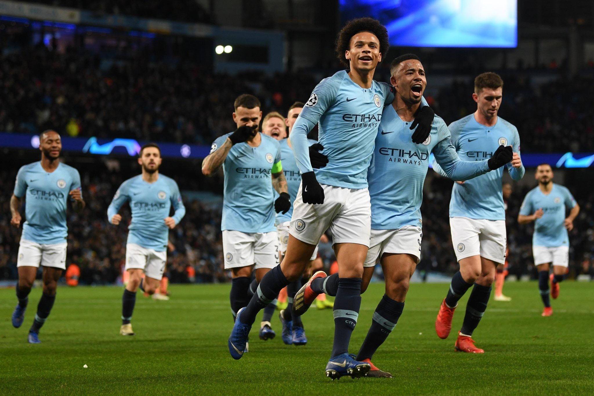 分展现了她 分展现了她